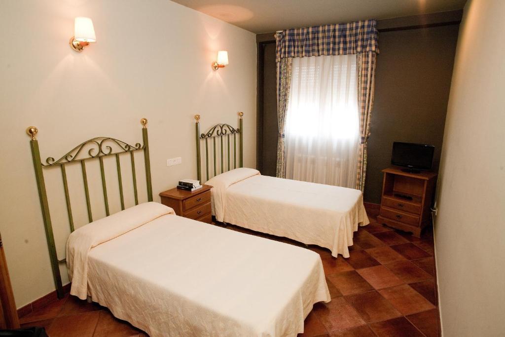 Hotel El Balcón Avilés Quarto foto